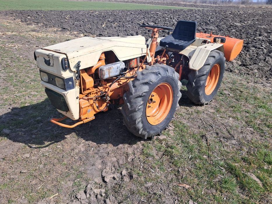Tractoras Pasquali. 4X4 mod 994
Vand