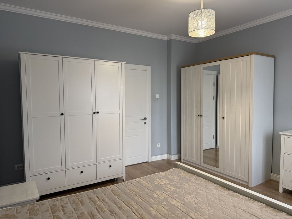 1 Decembrie, vizavi Sanovil - Apartament 2 camere, bucatarie separata si parcare!