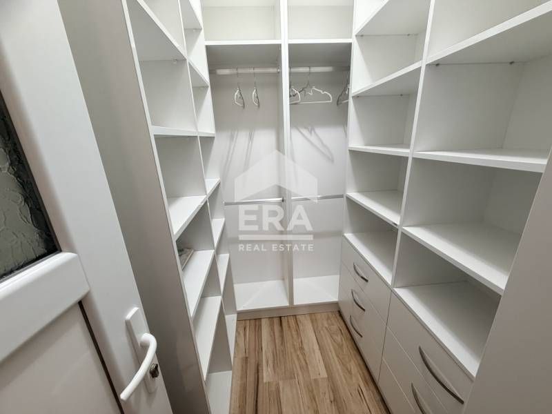 Двустаен, ексклузивен, чисто нов и обзаведен апартамент под наем, в но