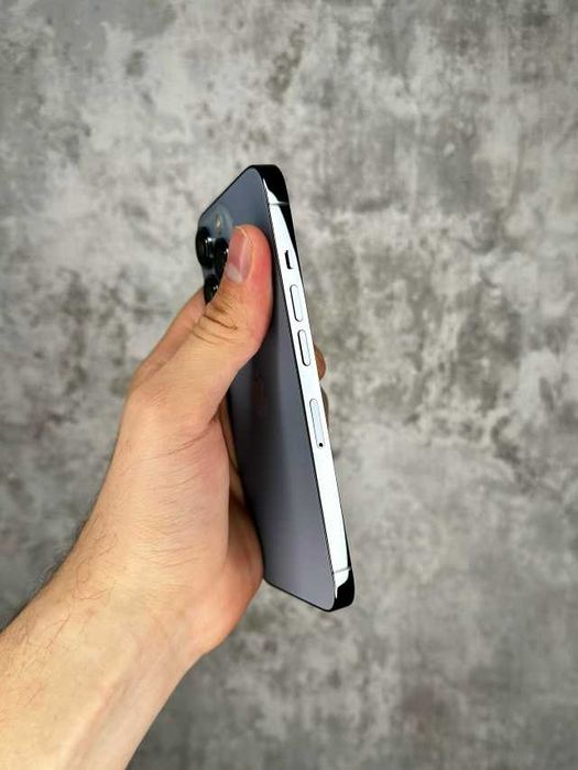 iPhone 13 Pro 128GB Sierra Blue.