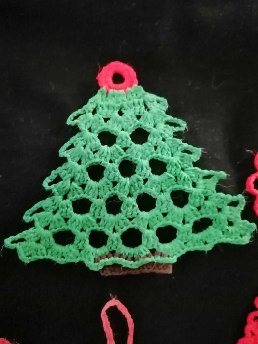 Ёлочные вязаные игрушки.