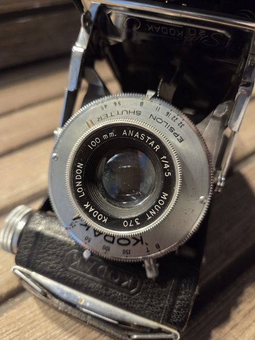 Aparat foto vintage de epoca Kodak Six-20 Model C (cca. 1938-1941) – Anastar 100mm f/4.5, Epsilon Shutter