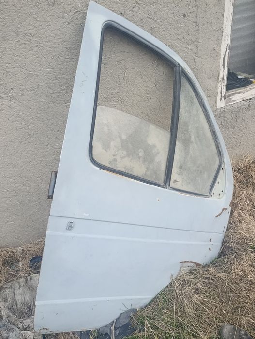 Gazel Eshik sotiladi