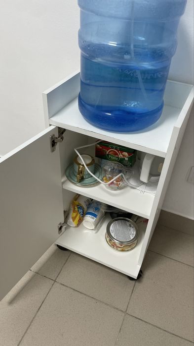 Продам комод белый и помощник