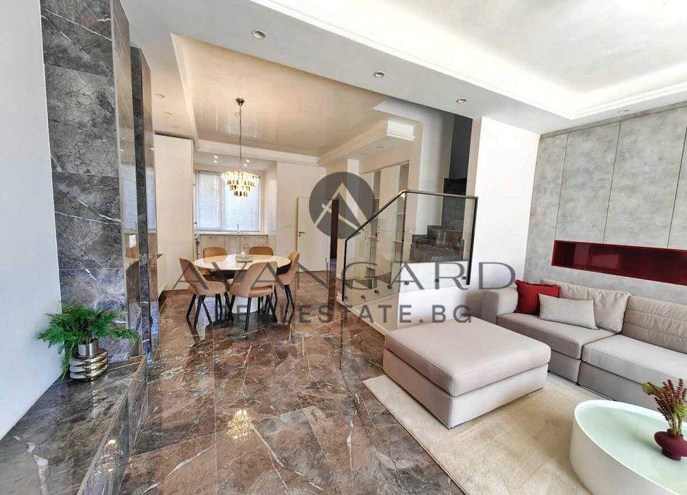 Продава се Къща в Пловдив, Остромила - 302 кв.м за 1524 €/кв.м - Снимка #2