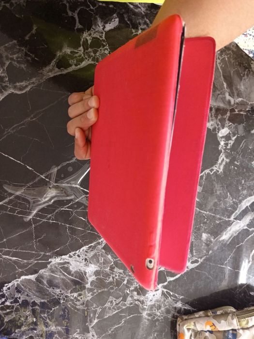 Продам Айпад на запчасти