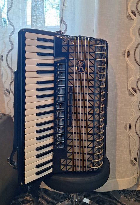 Acordeon Hohner Atlantic IV Deluxe - 120 Başi Suceava