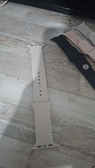 Ремешки от Apple watch s10