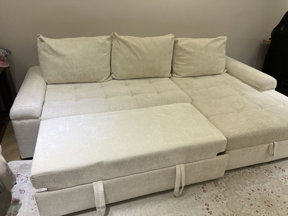 Продам диван для гостиной