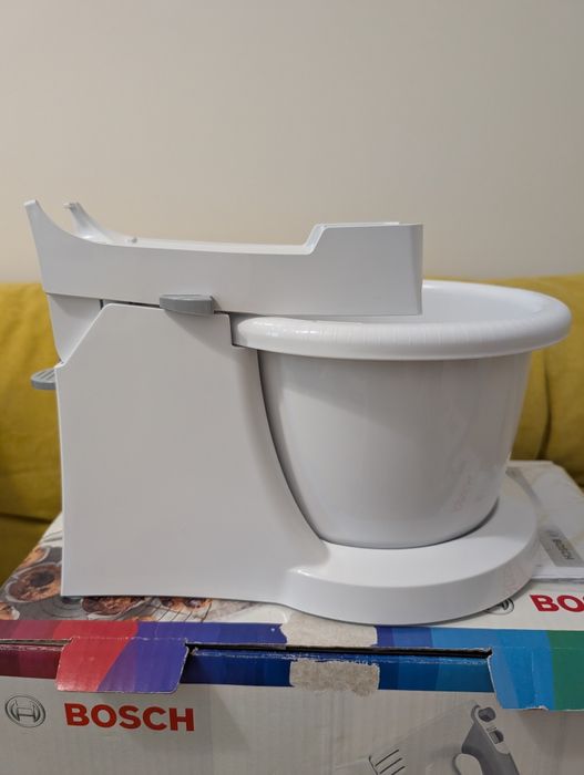 Mixer cu bol Bosch