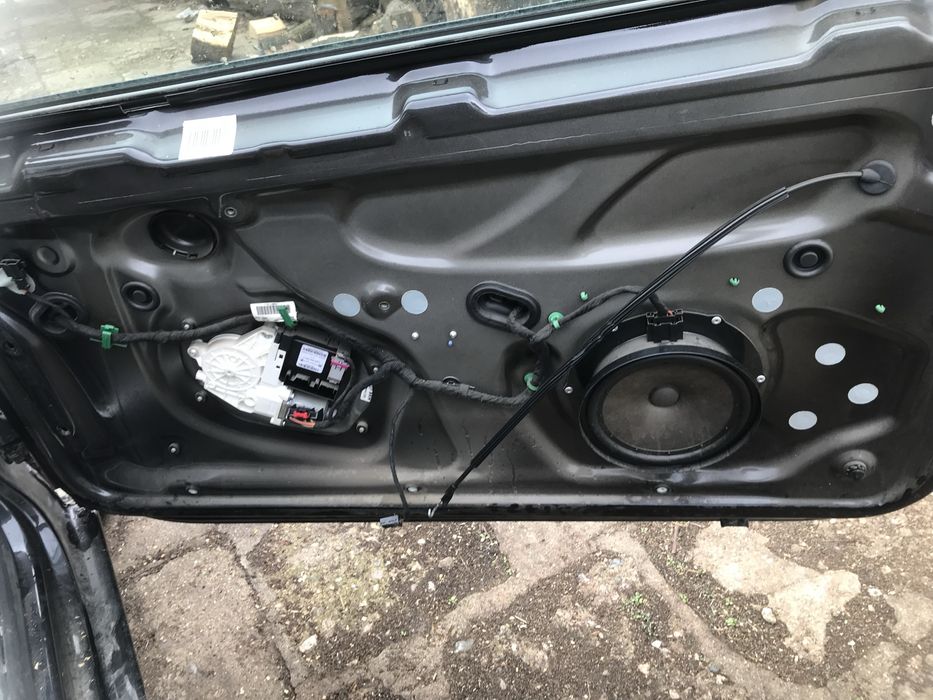 Голф 5 на части