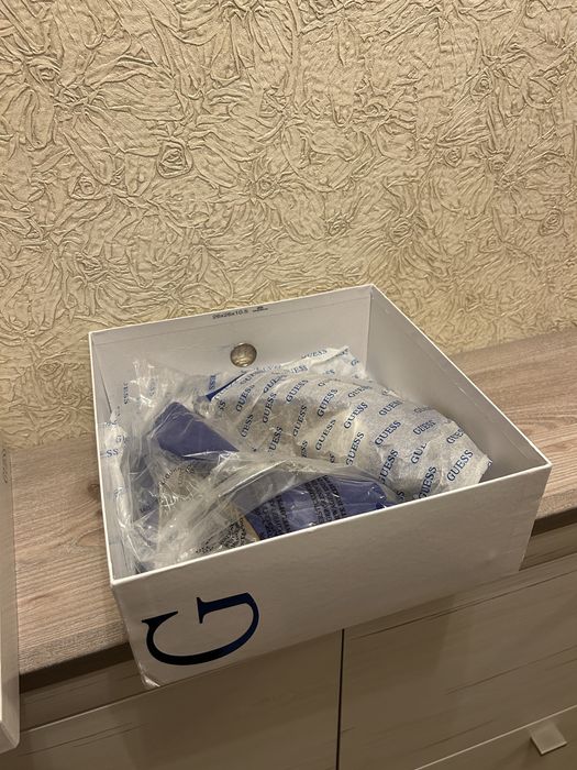 GUESS - Дамски обувки на ток Heali2