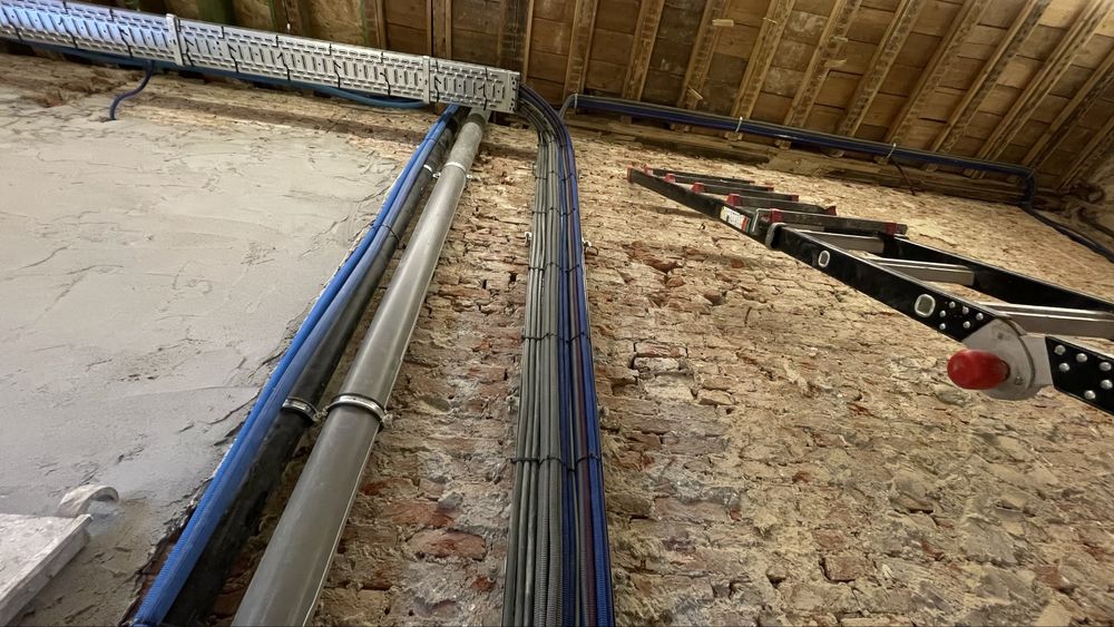 Electrician calificat 24/7 programari și intervenții