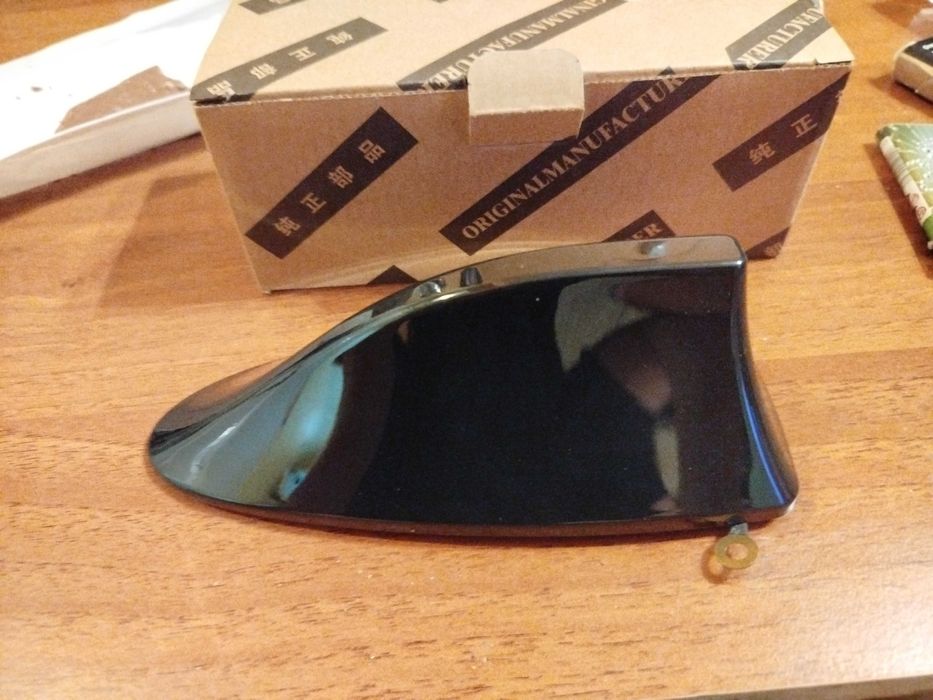 Продавам Антена тип акула