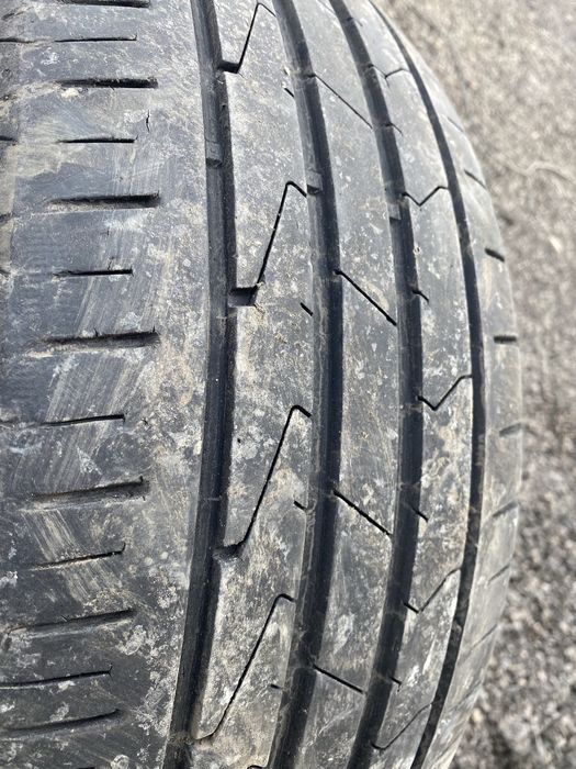 215/55R16 Hankook Одна штука