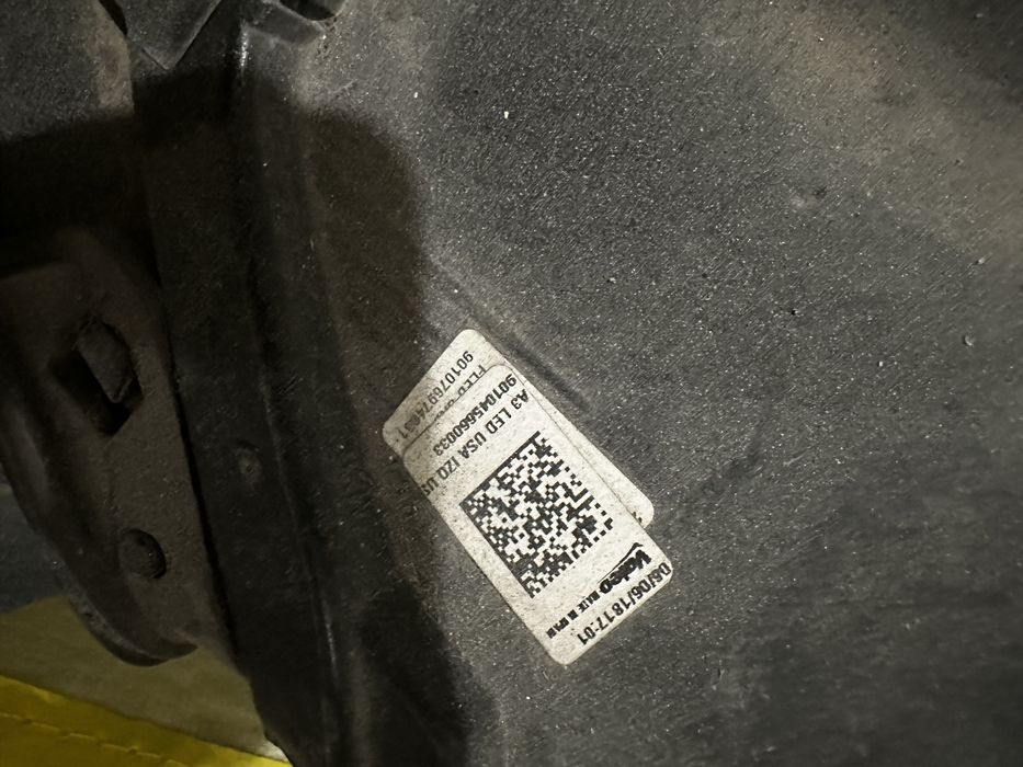 Ляв оригинален фар за Ауди А3