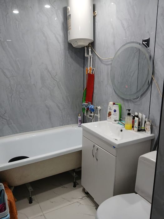 1 бөлмелі пәтер сатылымда 2-қабатта орналасқан.