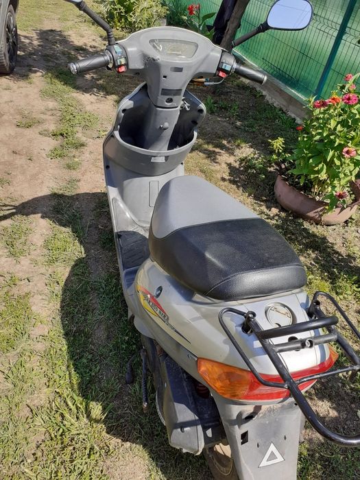 Vand scuter 4t 49cc adus recent din germania