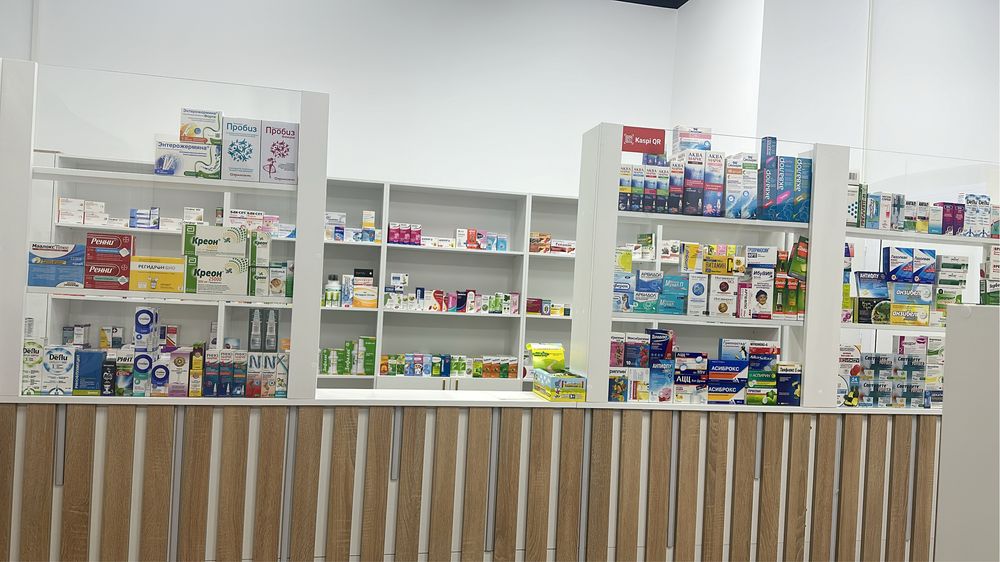 Продам мебель для аптеки, магазина