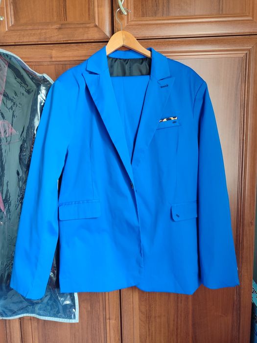 Costum de bărbați,nou