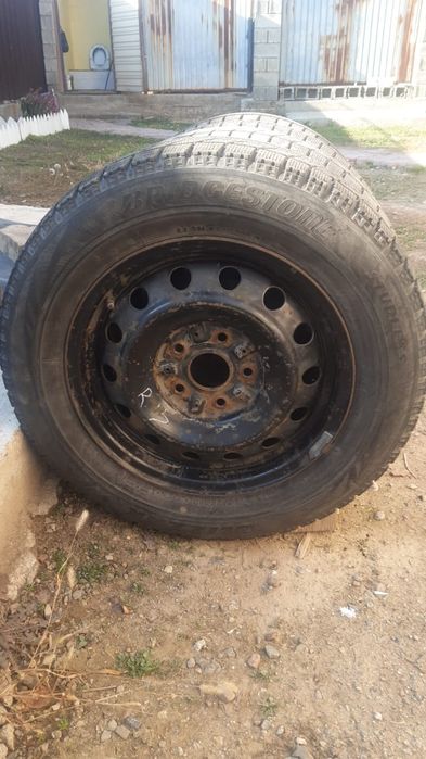 Продам зимние шины 195/65/15