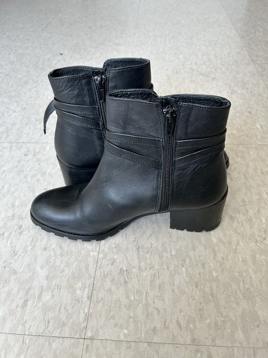 Продам женские кожаные утеплённые ботинки (Турция)