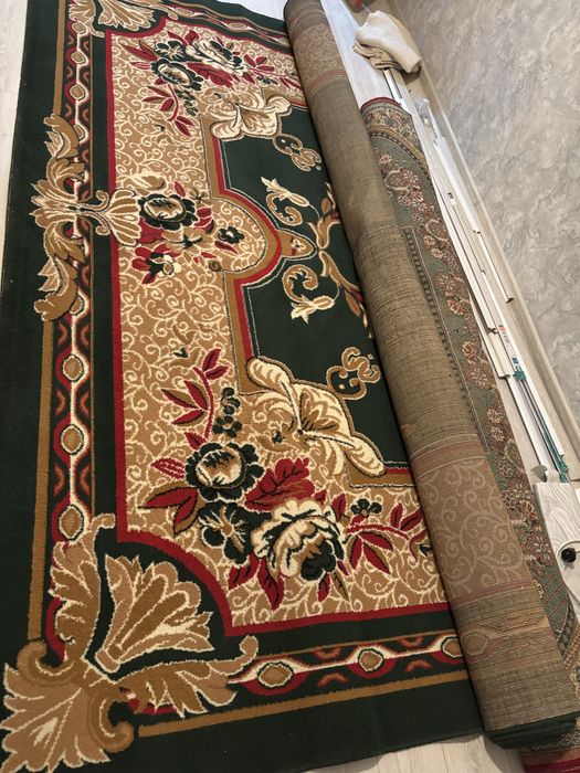 Ковер в хорошем состоянии