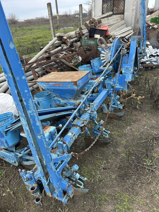 Semanatoare porumb si floarea soarelui spc 6