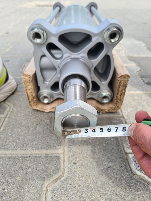 Piston /cilindru pneumatic FESTO