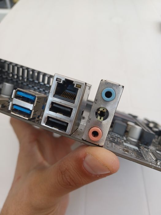 Placa de baza DDR3 socket AM3+