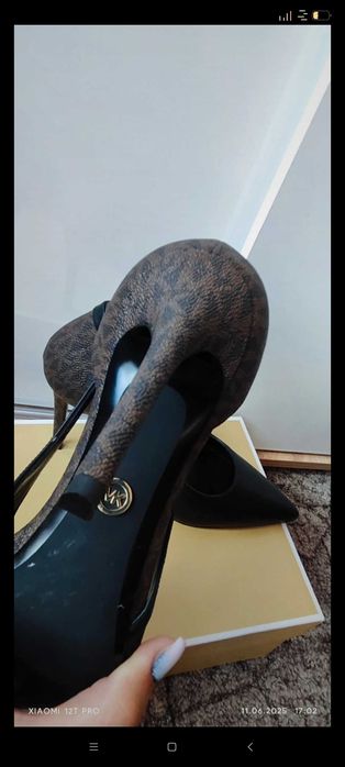 Pantofi Michael Kors mărimea 40