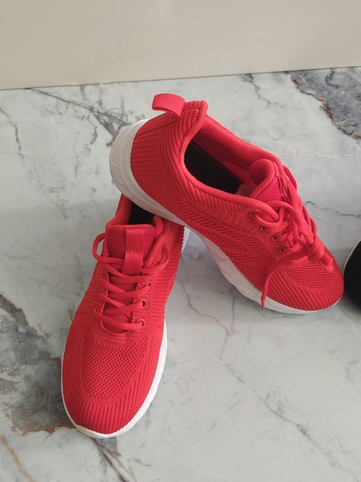 Мужская женская обувь