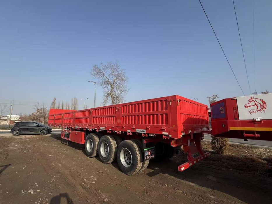 Universal yarim-tirkama Konteyneravoz универсал полуприцеп шаланда