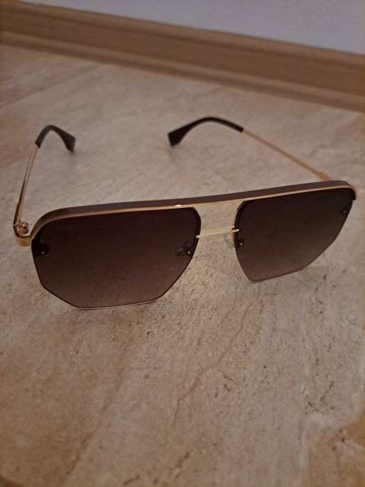 Слънчеви очила със защита