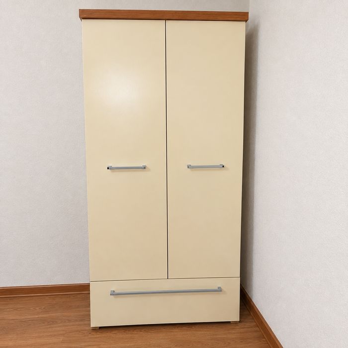 Мебели за дома и офиса