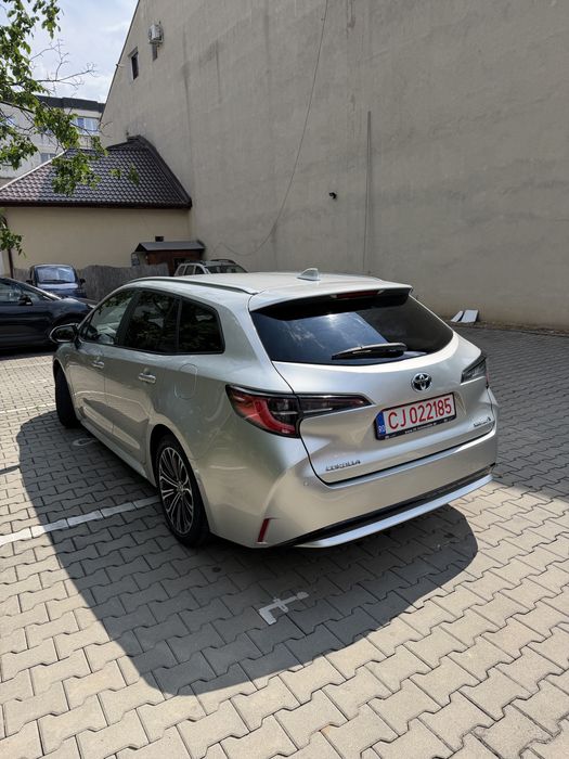 Toyota Corolla 1.8 Hybrid Automat | 2021 | 106.356 km | Dotări de Top | TEAM DEUTSCHLAND
