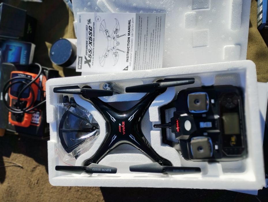 Vând drona mare noua