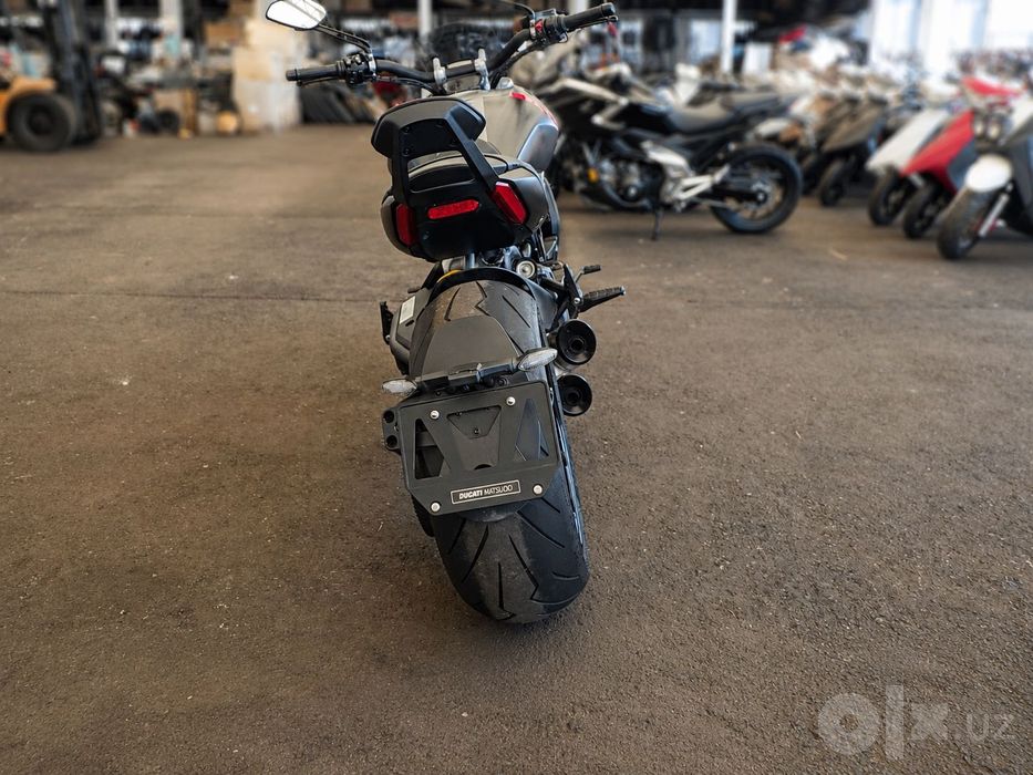 Ducati XDiavel Black Star (лимитированная версия)