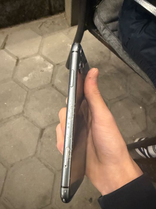 11 iphone 128.