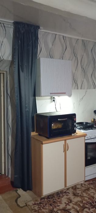 Продам очень теплый дом , хоз постройки , огород ,