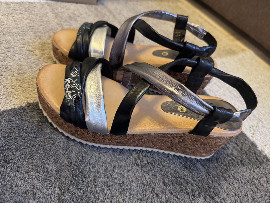 Ежедневни черни дамски сандали от естествена кожа