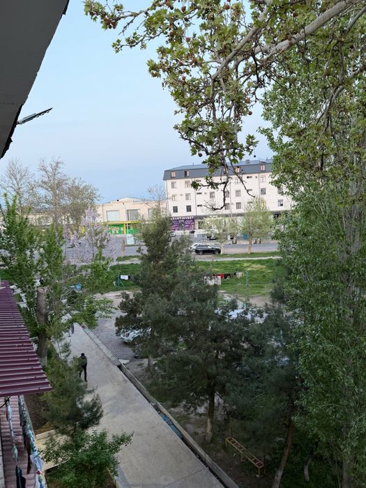 Прадаётся 2х отличной место положения