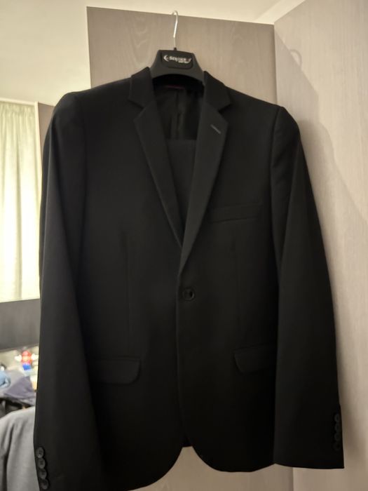 Costum barbatesc- sacou + pantaloni, marimea 48