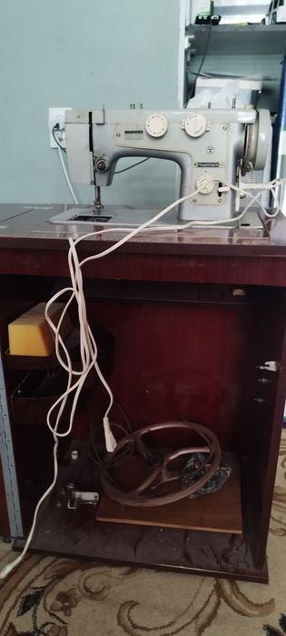 Продаю швейную машинку Подольск