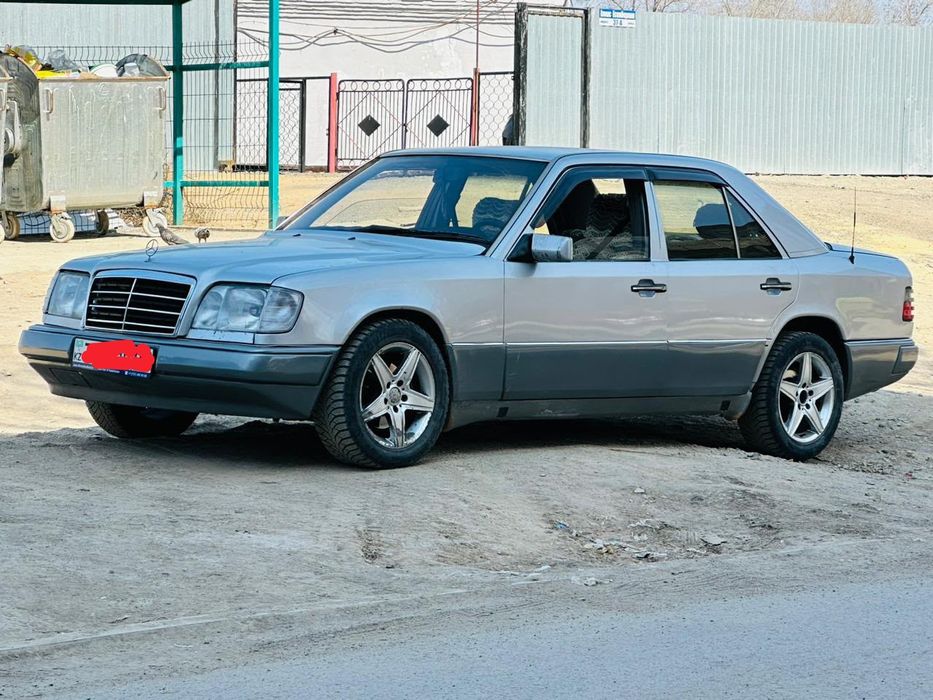 Мерседес Бенс 124