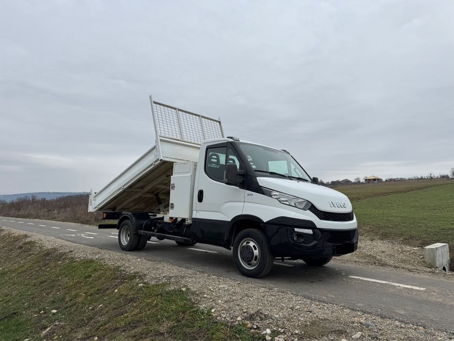 Iveco daily basculabil  an 2016 motor 3000 diesel km reali