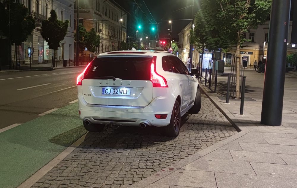 Volvo XC60 215 cp Awd