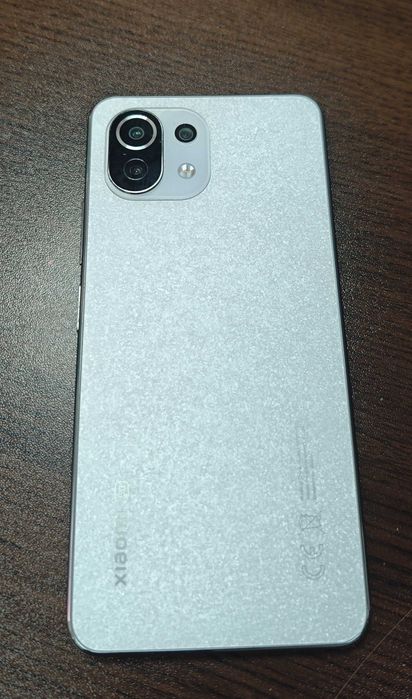 Телефон xiaomi 11