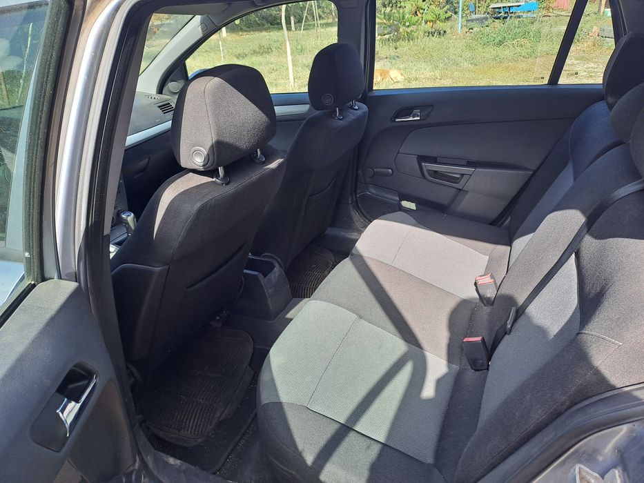 Vând opel astra h, 2006, 16 valve, motor 1.6