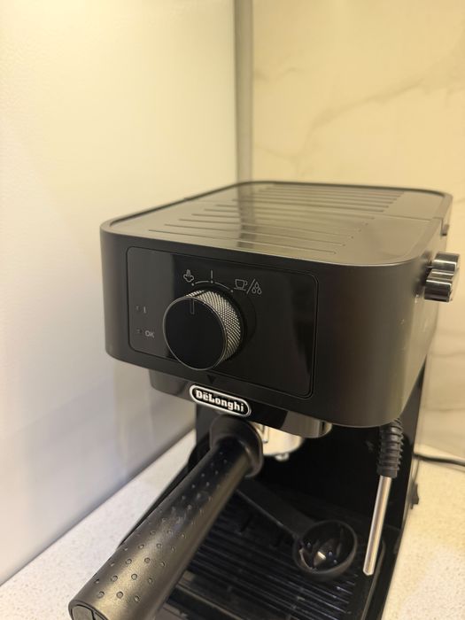 Кофемашина рожковая Delonghi